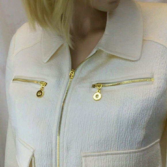 Chico's Black Label Zippered Cream Jacket Lined, Size 1. - Picture 2 of 11